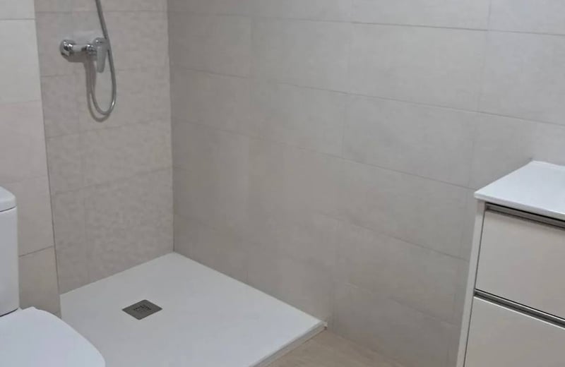 Rental of a new apartment, 3 bedrooms, 96 m², first rental, Alicante, Spain